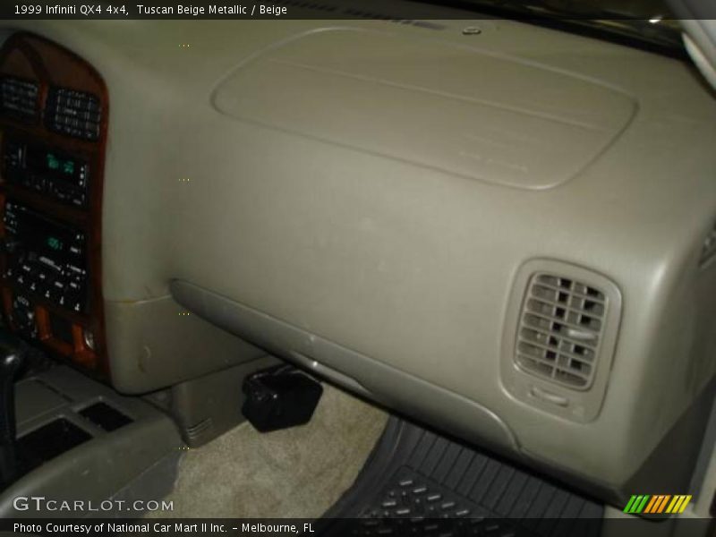 Tuscan Beige Metallic / Beige 1999 Infiniti QX4 4x4