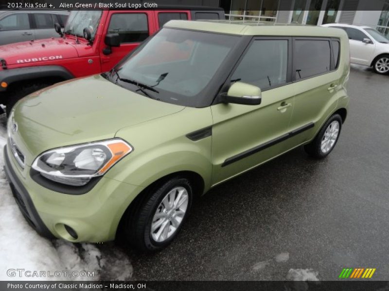 Alien Green / Black Soul Logo Cloth 2012 Kia Soul +