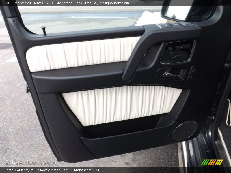 Magnetite Black Metallic / designo Porcelain 2013 Mercedes-Benz G 550