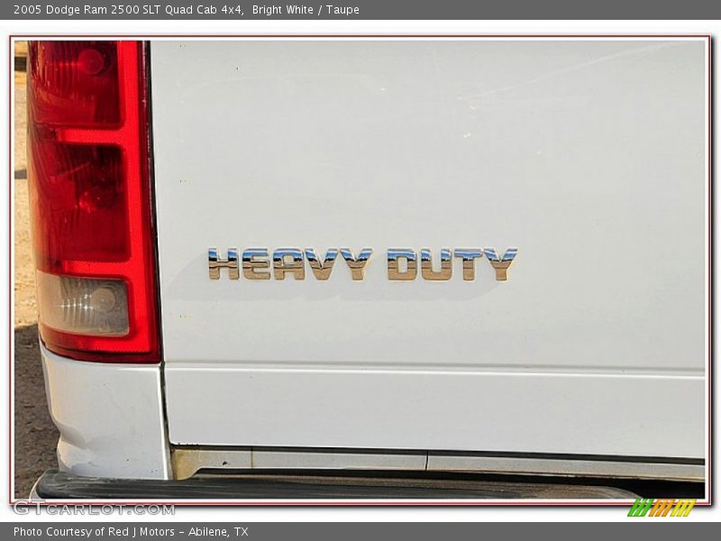 Bright White / Taupe 2005 Dodge Ram 2500 SLT Quad Cab 4x4