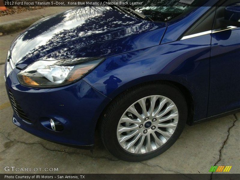 Kona Blue Metallic / Charcoal Black Leather 2012 Ford Focus Titanium 5-Door