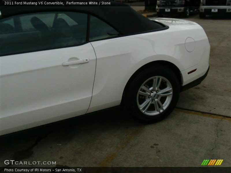 Performance White / Stone 2011 Ford Mustang V6 Convertible