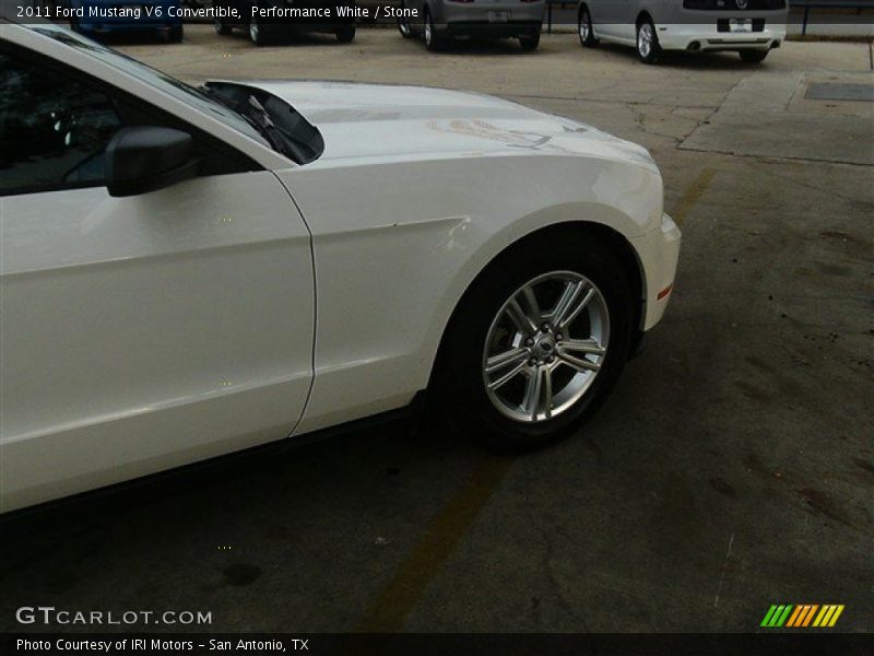 Performance White / Stone 2011 Ford Mustang V6 Convertible