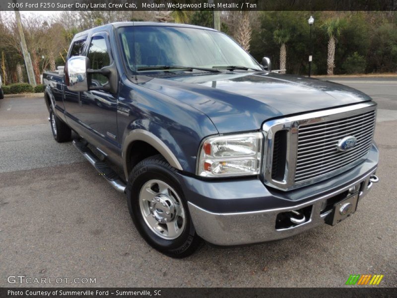 Front 3/4 View of 2006 F250 Super Duty Lariat Crew Cab