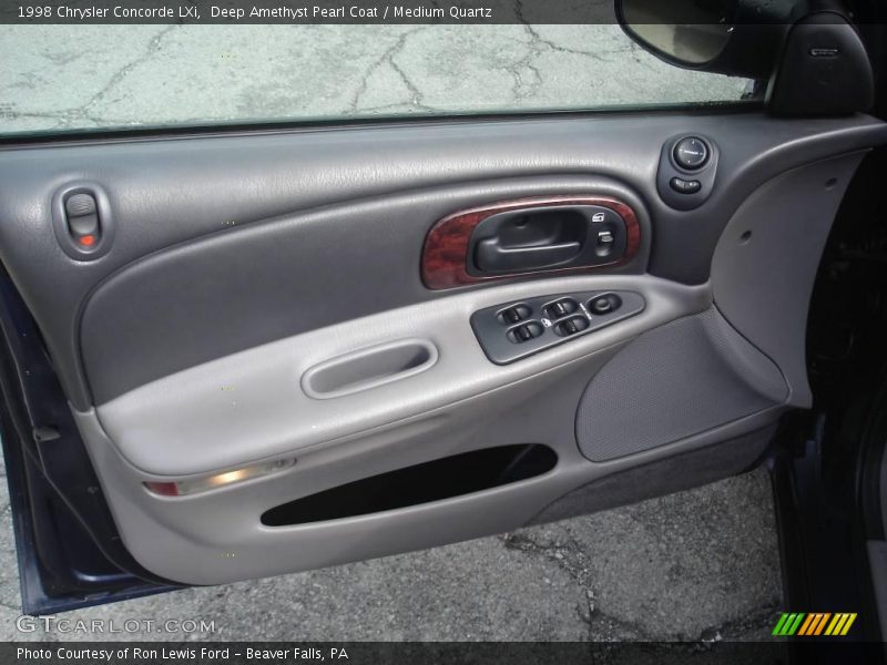Deep Amethyst Pearl Coat / Medium Quartz 1998 Chrysler Concorde LXi