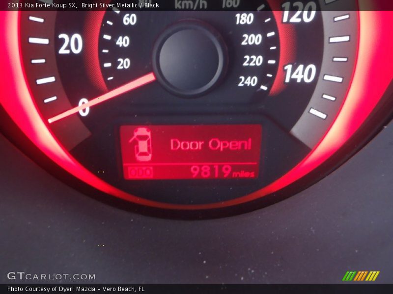 Bright Silver Metallic / Black 2013 Kia Forte Koup SX