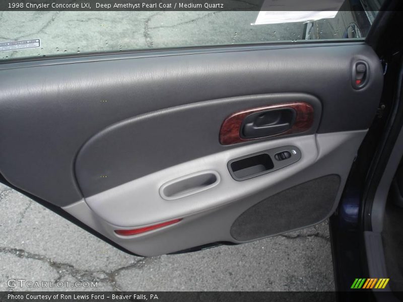 Deep Amethyst Pearl Coat / Medium Quartz 1998 Chrysler Concorde LXi