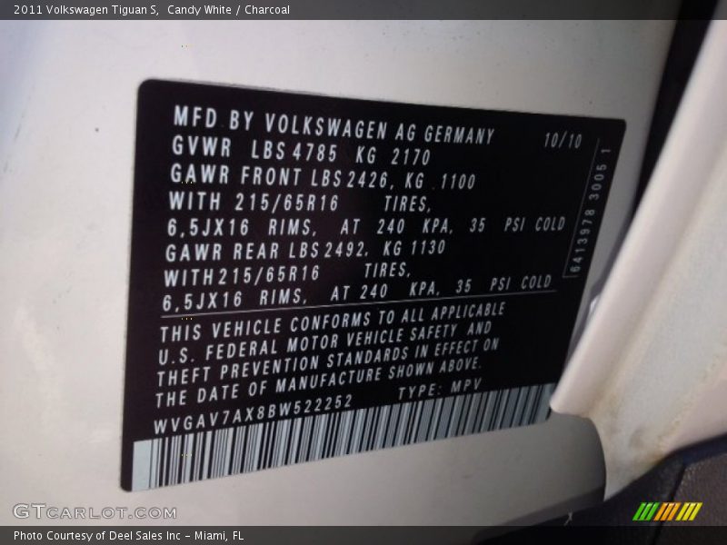 Candy White / Charcoal 2011 Volkswagen Tiguan S