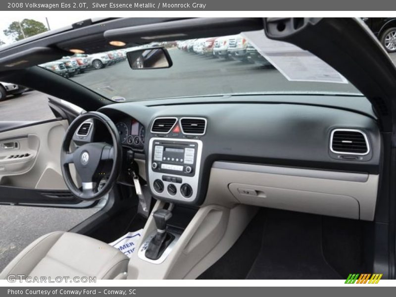 Dashboard of 2008 Eos 2.0T