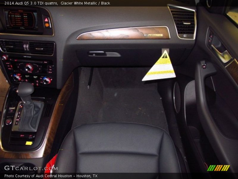 Glacier White Metallic / Black 2014 Audi Q5 3.0 TDI quattro