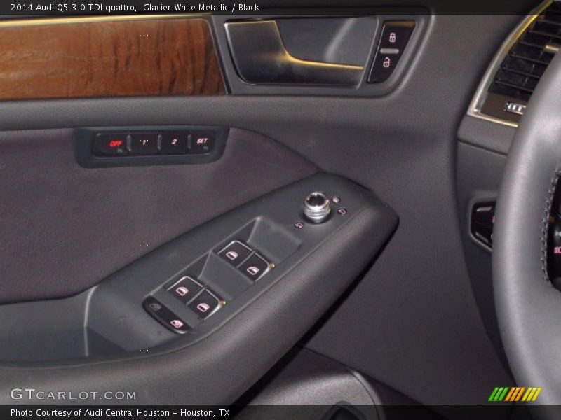 Glacier White Metallic / Black 2014 Audi Q5 3.0 TDI quattro