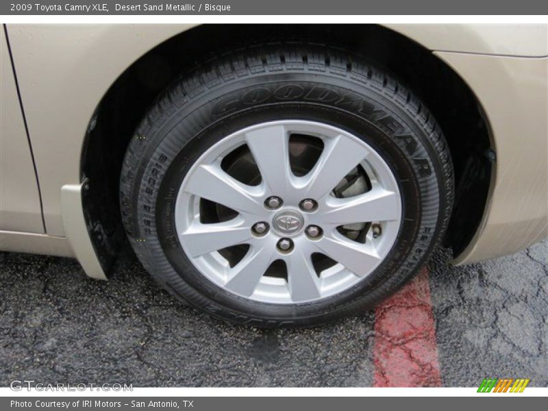 Desert Sand Metallic / Bisque 2009 Toyota Camry XLE