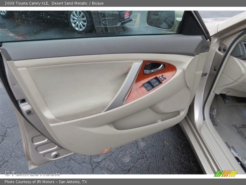 Desert Sand Metallic / Bisque 2009 Toyota Camry XLE