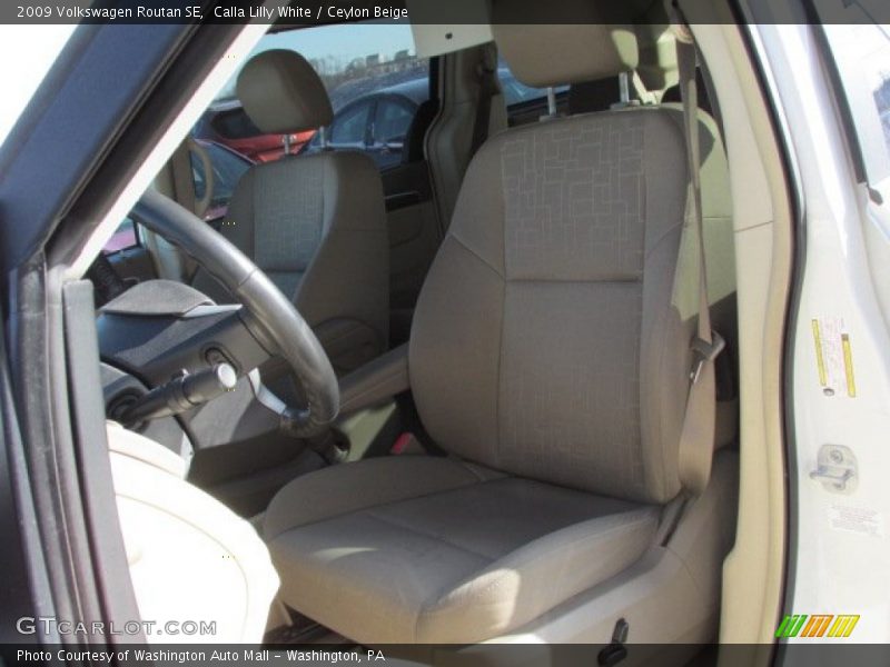 Calla Lilly White / Ceylon Beige 2009 Volkswagen Routan SE