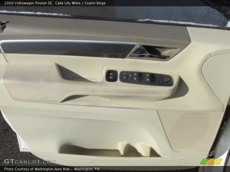 Calla Lilly White / Ceylon Beige 2009 Volkswagen Routan SE