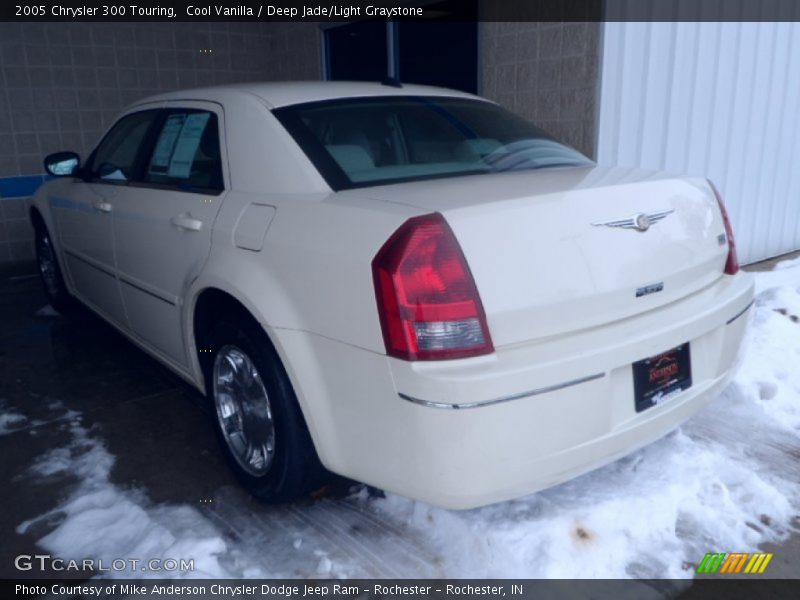 Cool Vanilla / Deep Jade/Light Graystone 2005 Chrysler 300 Touring