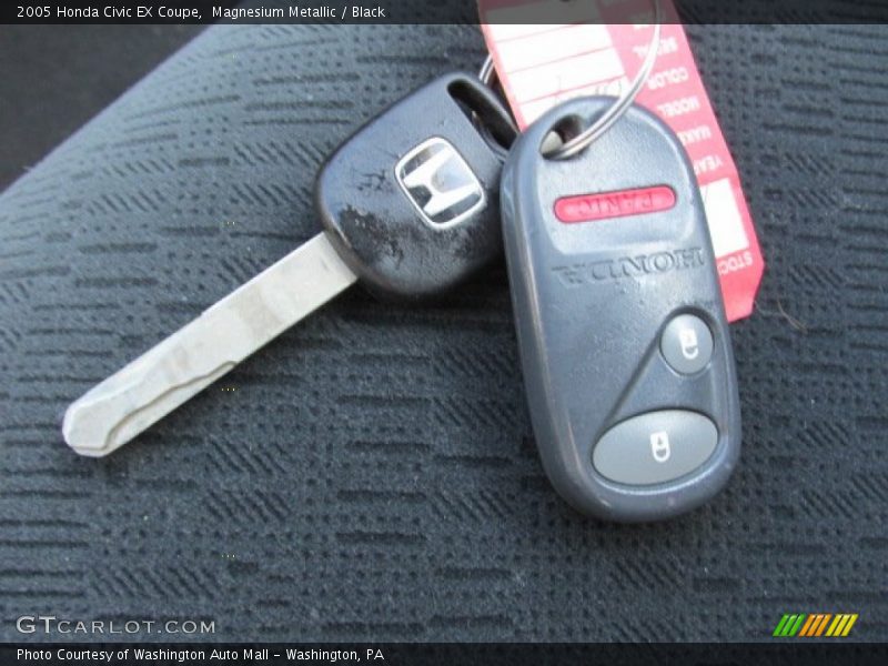 Magnesium Metallic / Black 2005 Honda Civic EX Coupe