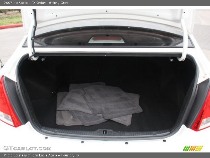White / Gray 2007 Kia Spectra EX Sedan