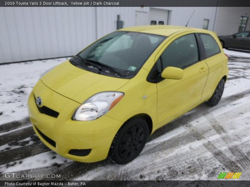 Yellow Jolt / Dark Charcoal 2009 Toyota Yaris 3 Door Liftback