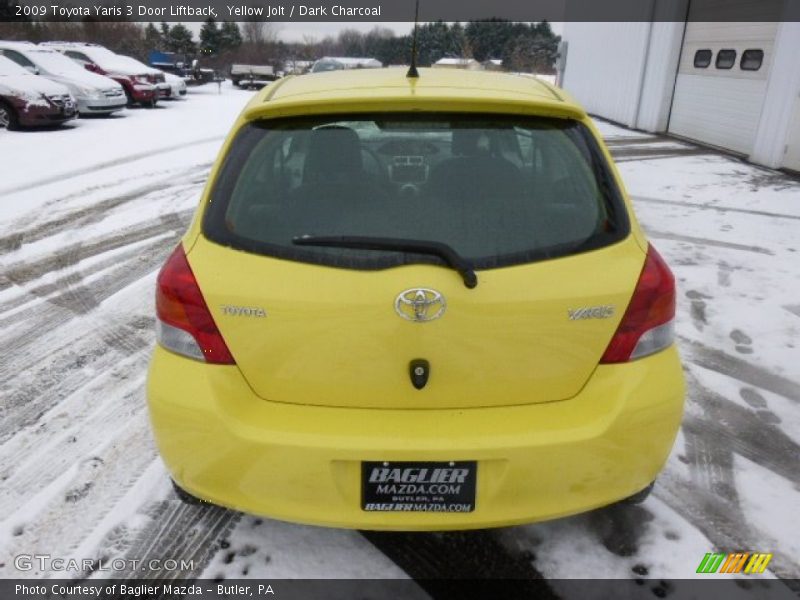Yellow Jolt / Dark Charcoal 2009 Toyota Yaris 3 Door Liftback
