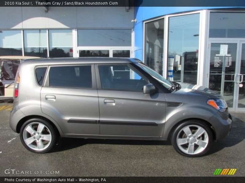 Titanium Gray / Sand/Black Houndstooth Cloth 2010 Kia Soul !