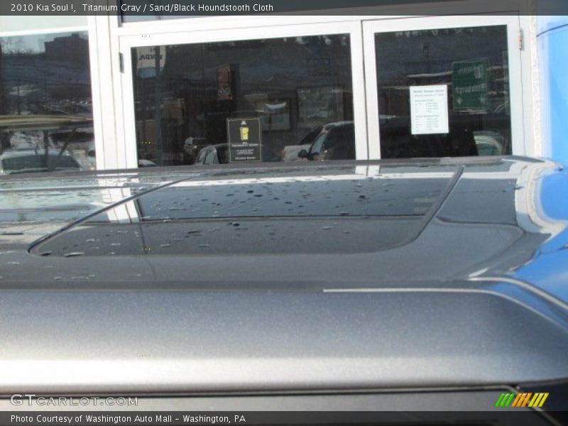 Titanium Gray / Sand/Black Houndstooth Cloth 2010 Kia Soul !