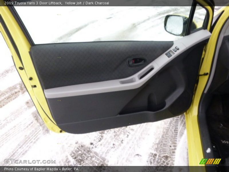 Yellow Jolt / Dark Charcoal 2009 Toyota Yaris 3 Door Liftback