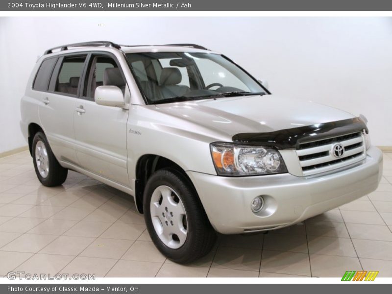 Millenium Silver Metallic / Ash 2004 Toyota Highlander V6 4WD
