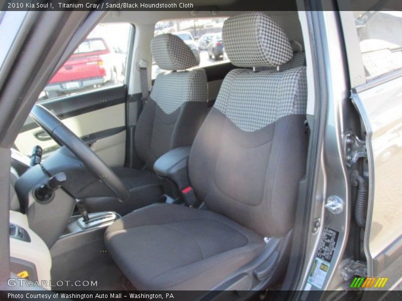 Titanium Gray / Sand/Black Houndstooth Cloth 2010 Kia Soul !