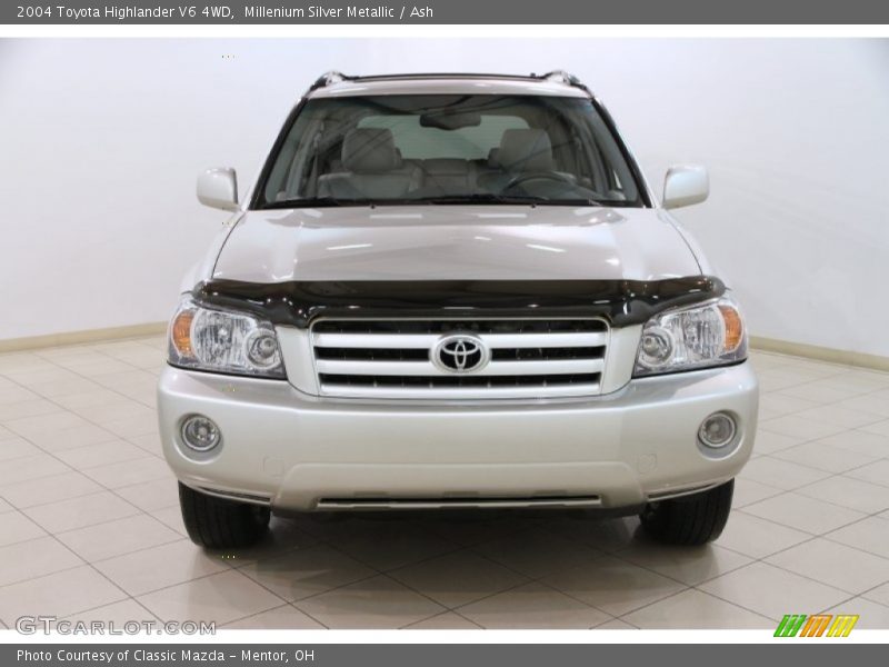 Millenium Silver Metallic / Ash 2004 Toyota Highlander V6 4WD