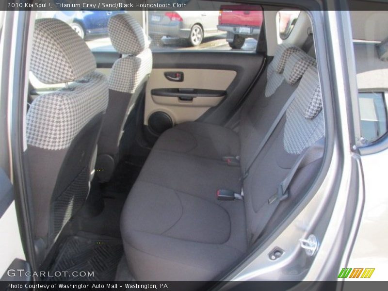 Titanium Gray / Sand/Black Houndstooth Cloth 2010 Kia Soul !