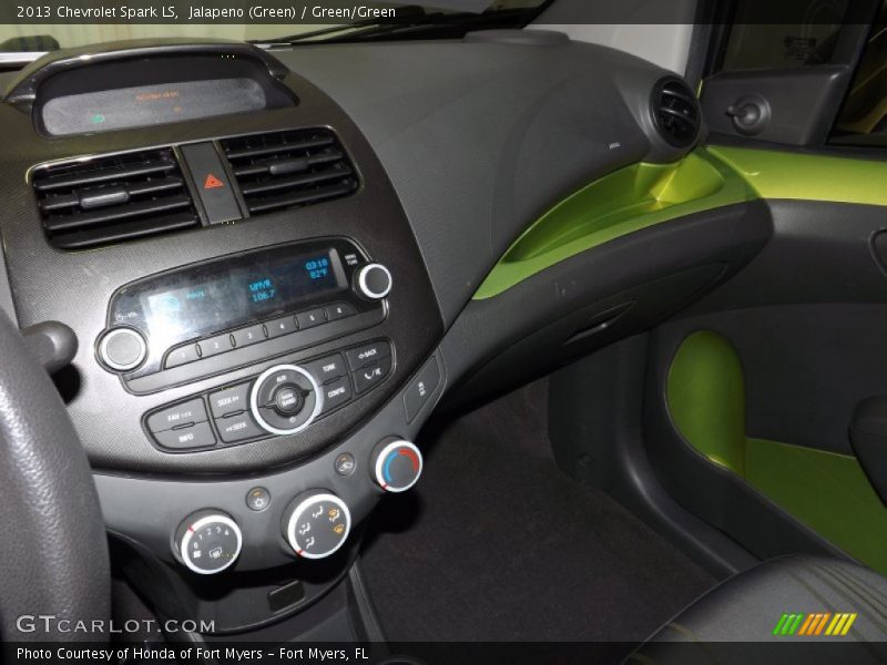 Jalapeno (Green) / Green/Green 2013 Chevrolet Spark LS