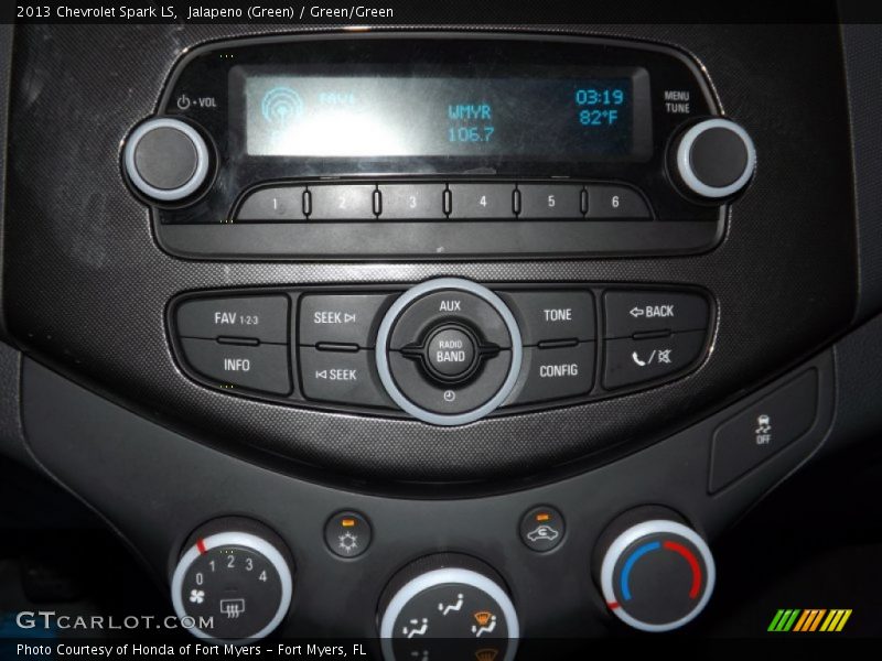 Jalapeno (Green) / Green/Green 2013 Chevrolet Spark LS