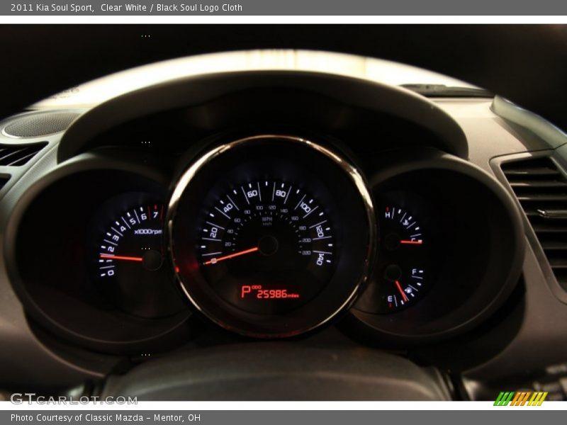 Clear White / Black Soul Logo Cloth 2011 Kia Soul Sport