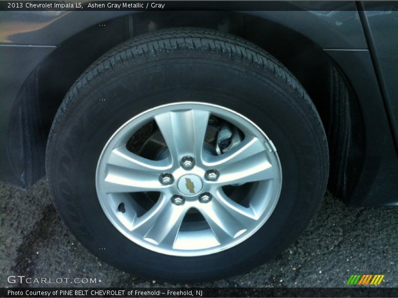 Ashen Gray Metallic / Gray 2013 Chevrolet Impala LS