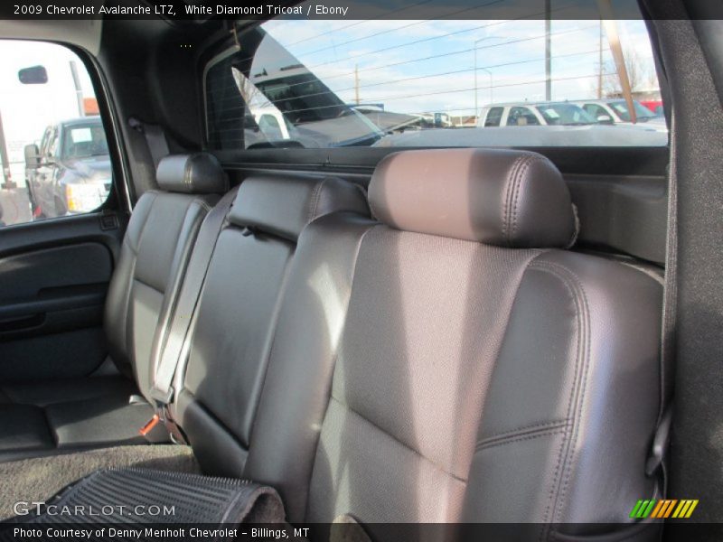 White Diamond Tricoat / Ebony 2009 Chevrolet Avalanche LTZ