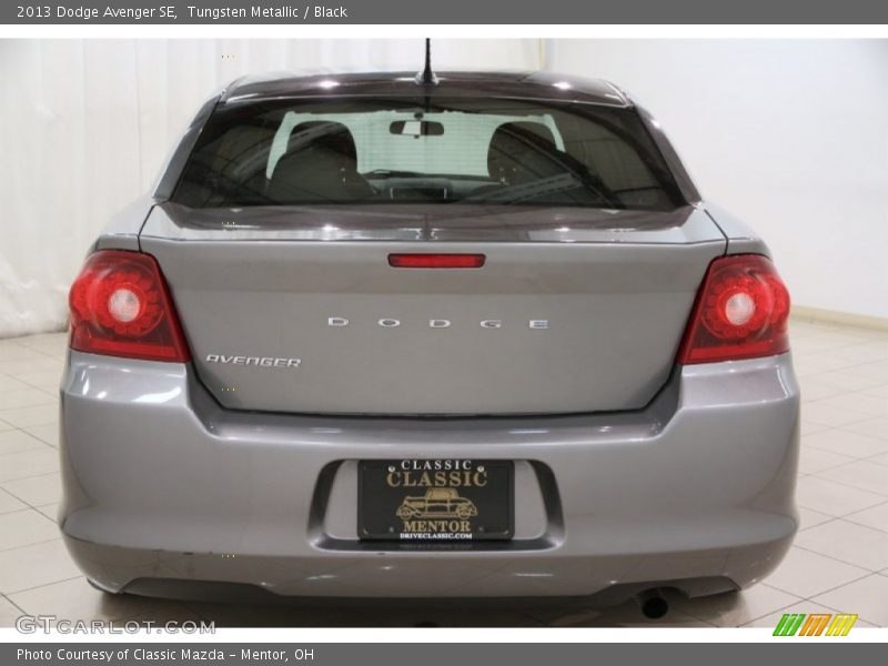 Tungsten Metallic / Black 2013 Dodge Avenger SE