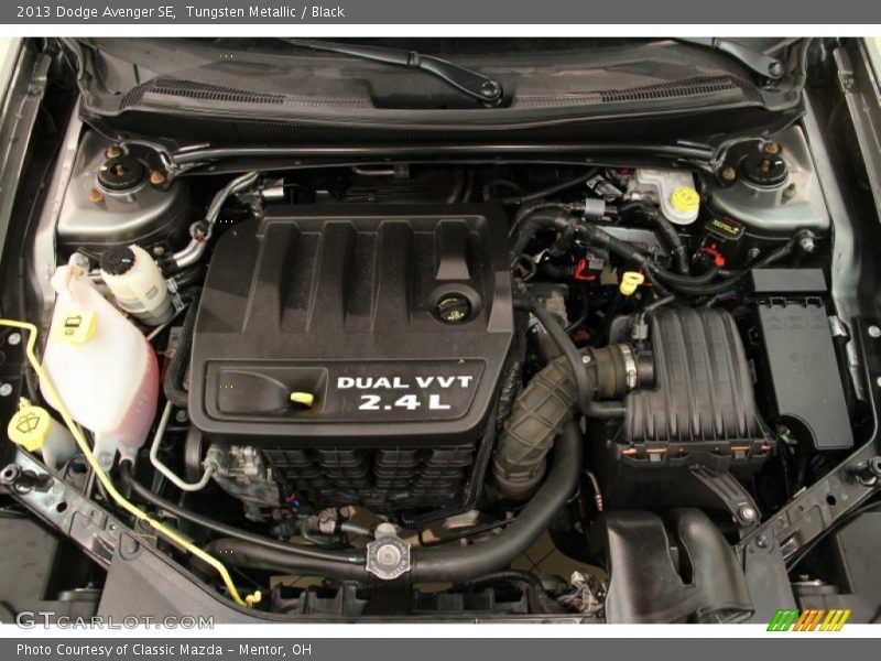 Tungsten Metallic / Black 2013 Dodge Avenger SE