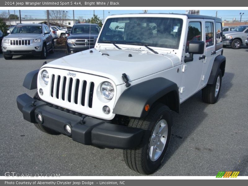 Bright White / Black 2014 Jeep Wrangler Unlimited Sport S 4x4