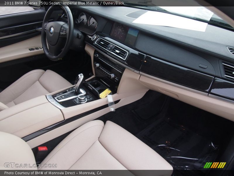 Dashboard of 2011 7 Series 750Li Sedan