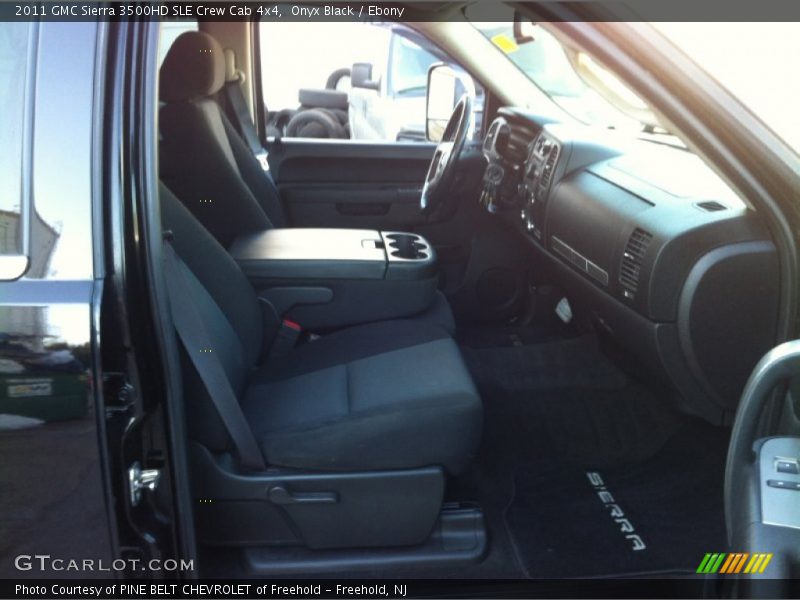 Onyx Black / Ebony 2011 GMC Sierra 3500HD SLE Crew Cab 4x4
