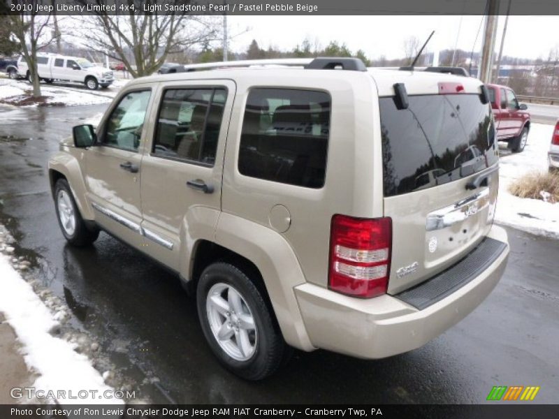 Light Sandstone Pearl / Pastel Pebble Beige 2010 Jeep Liberty Limited 4x4