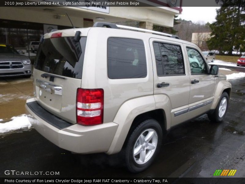 Light Sandstone Pearl / Pastel Pebble Beige 2010 Jeep Liberty Limited 4x4