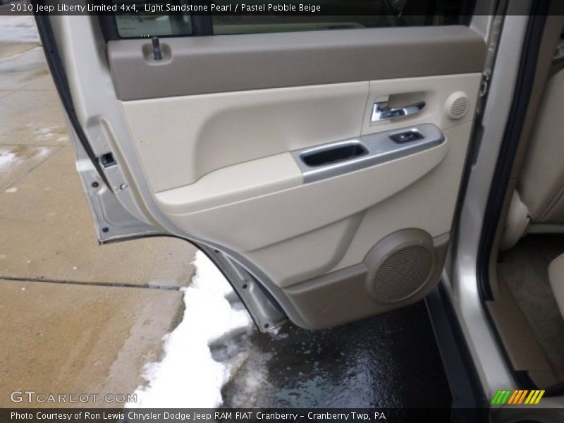Light Sandstone Pearl / Pastel Pebble Beige 2010 Jeep Liberty Limited 4x4