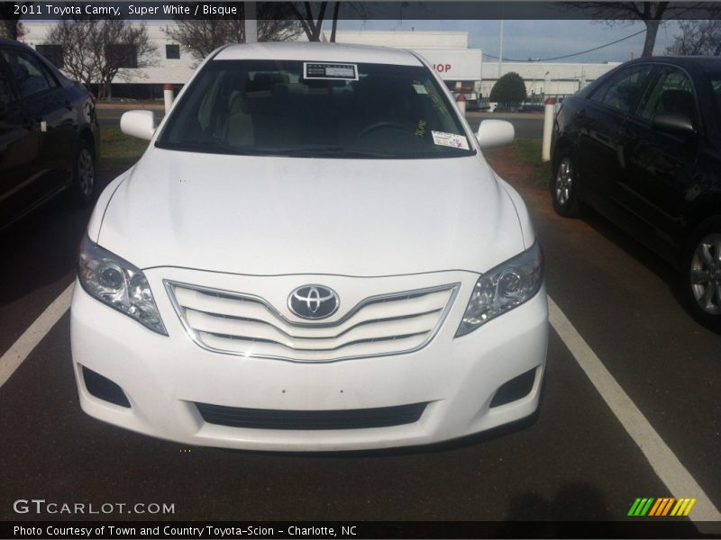Super White / Bisque 2011 Toyota Camry