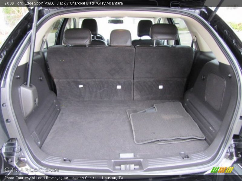  2009 Edge Sport AWD Trunk