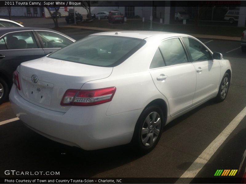 Super White / Bisque 2011 Toyota Camry