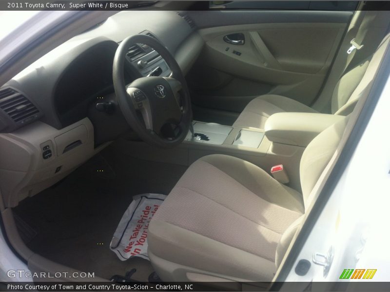 Super White / Bisque 2011 Toyota Camry