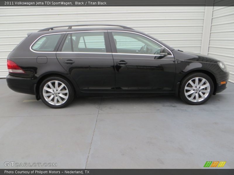 Black / Titan Black 2011 Volkswagen Jetta TDI SportWagen
