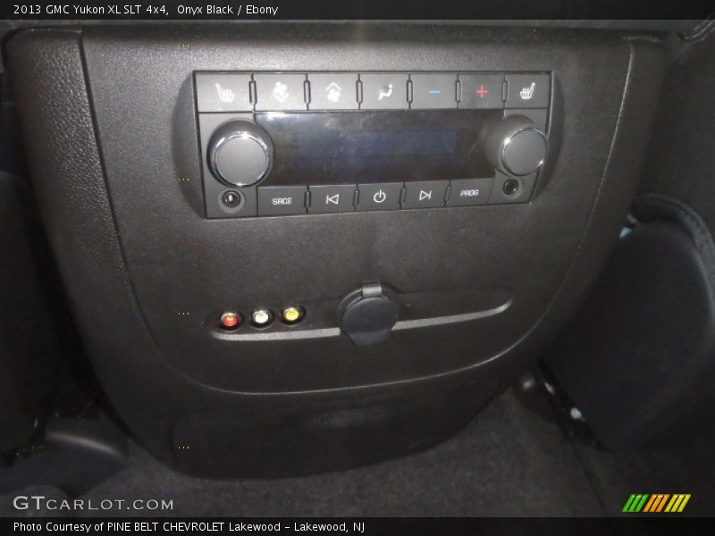 Onyx Black / Ebony 2013 GMC Yukon XL SLT 4x4